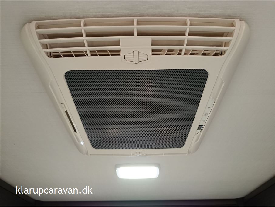 Caravelair Artica 492